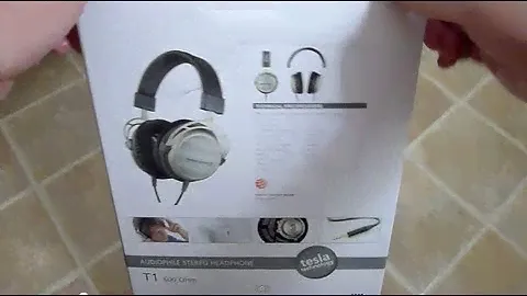 Beyerdynamic T1 headphones unboxing