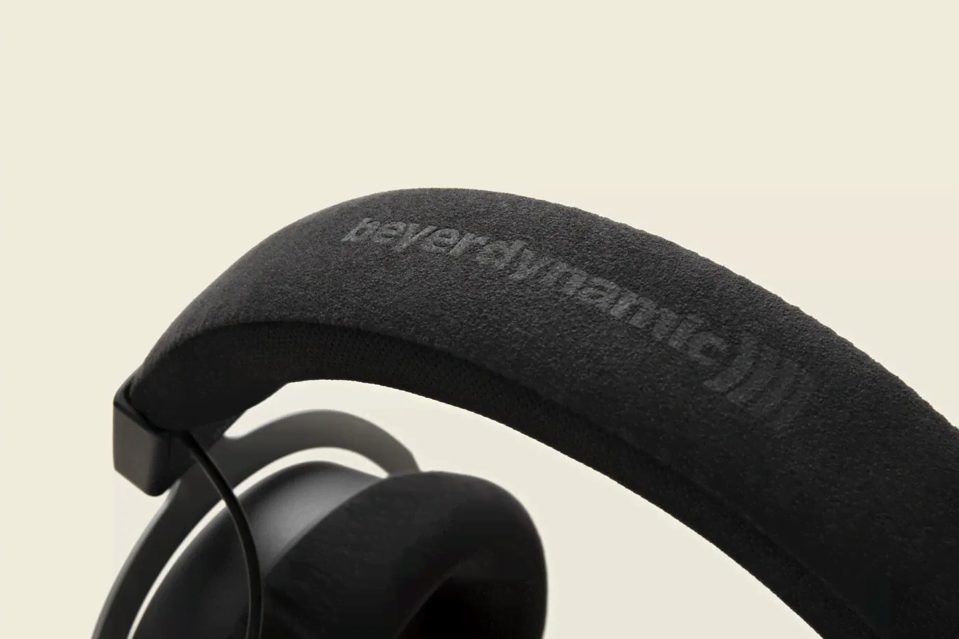 Наушники Beyerdynamic Amiron Wireless, черный-0