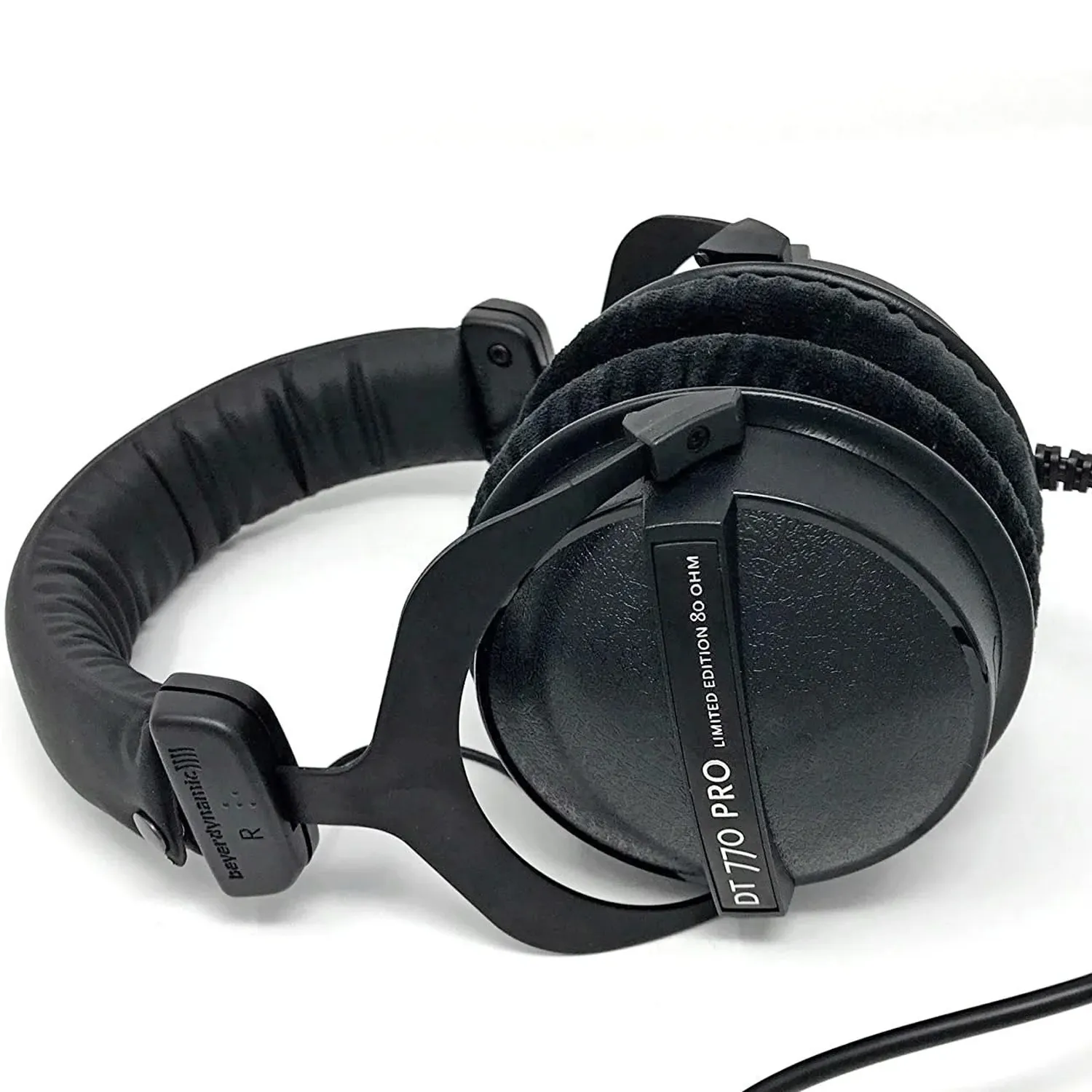 Beyerdynamic DT 770 PRO 80 Ohm Black Limited Edition-1