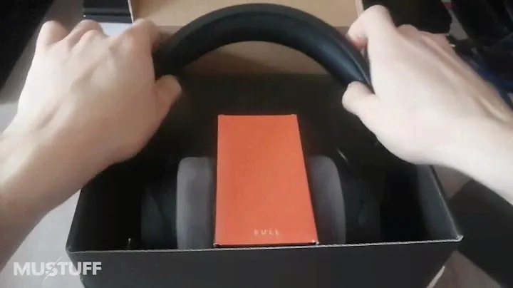 Распаковка оригинальных наушников Beyerdynamic DT 700 PRO X